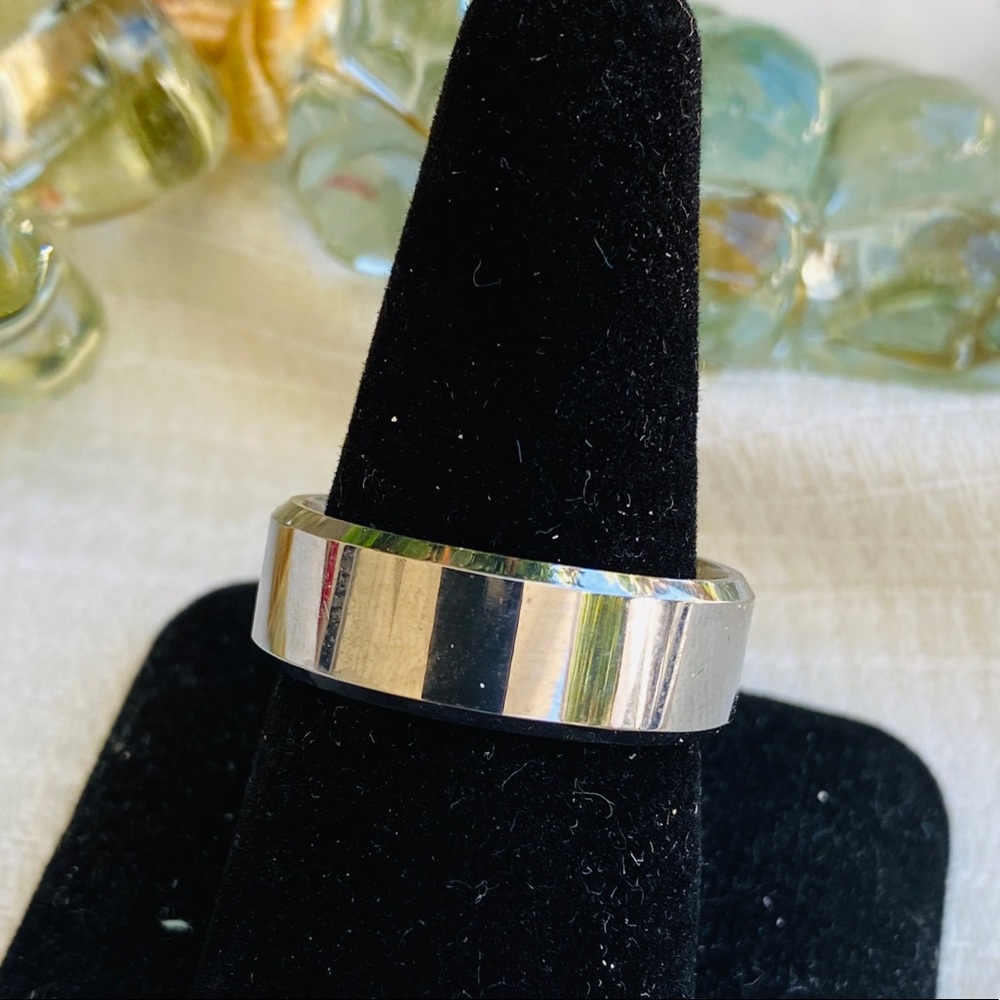 Tungsten Carbide Mens Ring Size 10.5